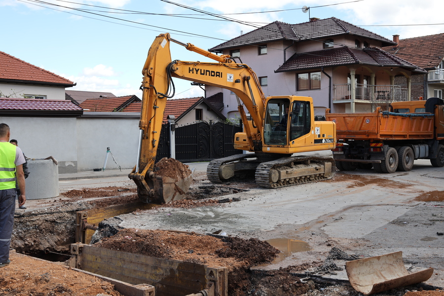 Počeli radovi na kanalizacionoj mreži u Butmirskoj cesti