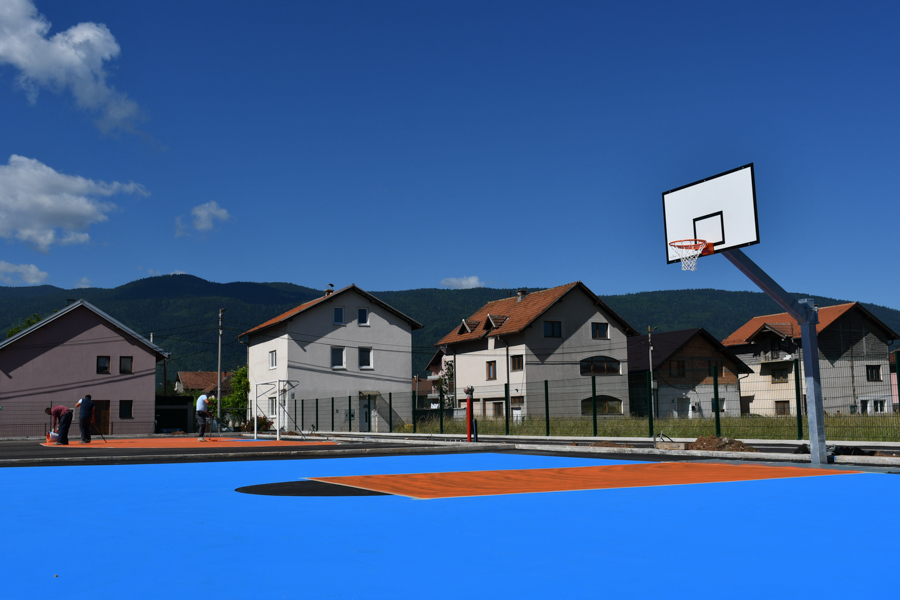 Sportske plohe u Butmiru dobile novi izgled