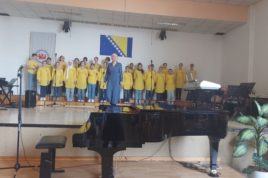 Učenici Prve osnovne škole najbolji na Reviji kulturno-umjetničkog stvaralaštva